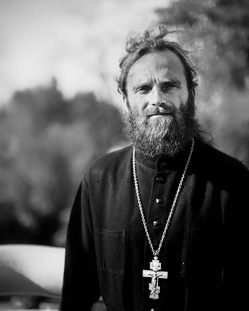 Батюшка это кто такой. Батюшка. Красивые православные священники. Батюшка. Поп в рясе.